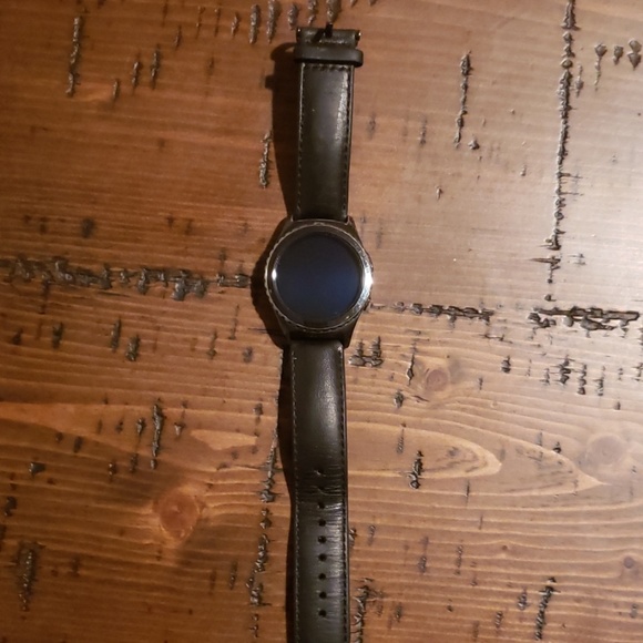 Samsung Gear S2 Classic - Picture 2 of 8